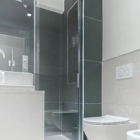 Apartment Touch&go - Via Gaetano Previati 38, Milan