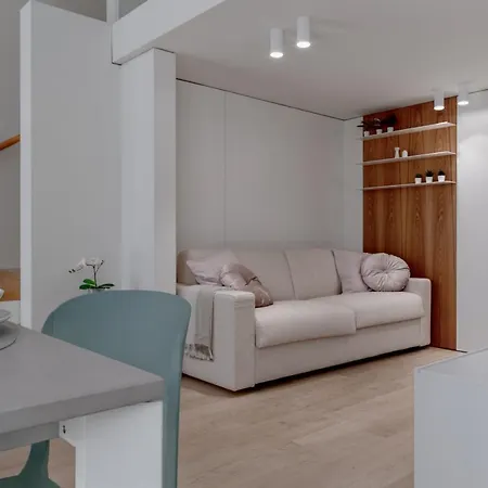 Apartment Touch&go - Via Gaetano Previati 38, Milan