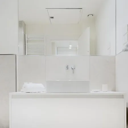 Touch&go - Via Gaetano Previati 38, Apartment *